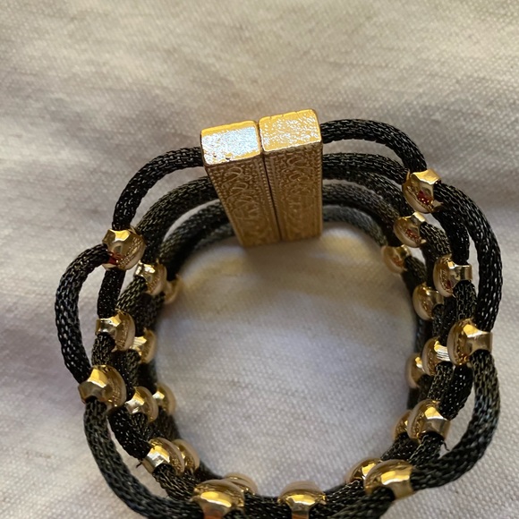 💚2 for$18.Bracelet cuff NWOT - Picture 4 of 4